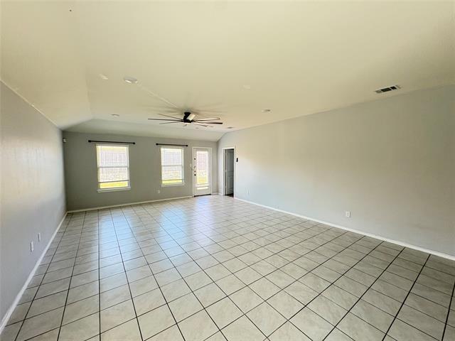 Foto del edificio - 215 Woodland St