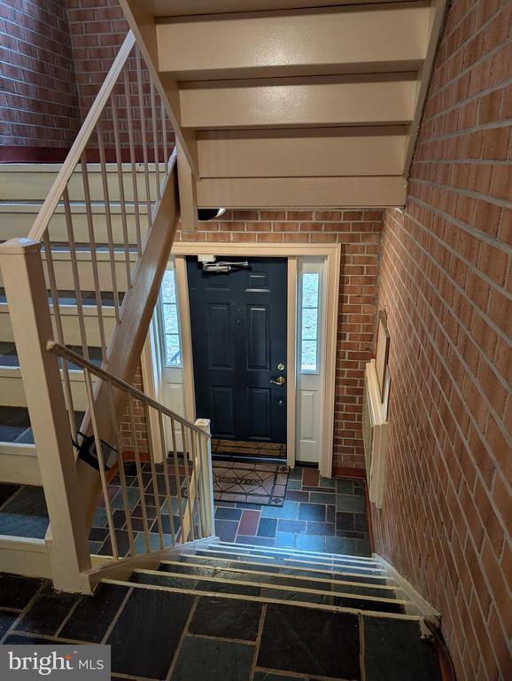 Building Photo - 5964 Westchester Park Dr