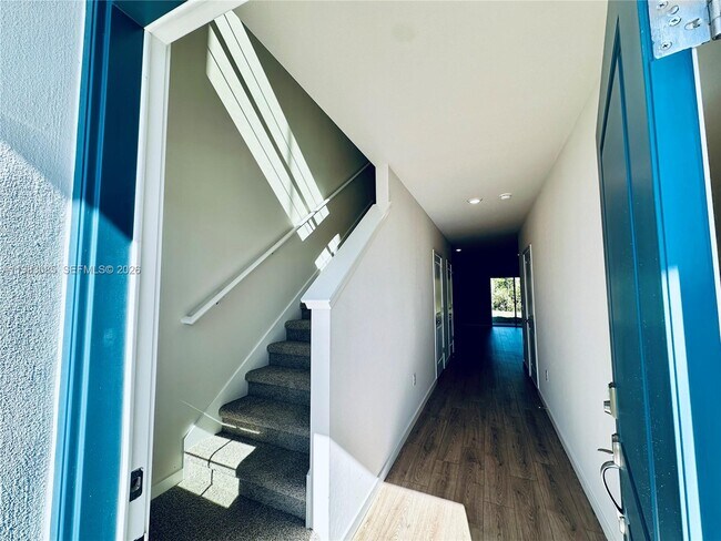 Foto del edificio - 8465 Everly Preserve Dr