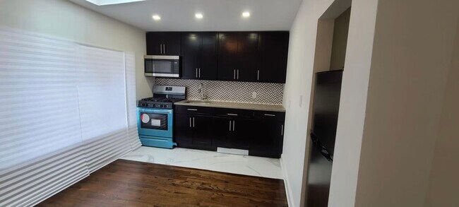Foto del edificio - 131 Beach 121st St