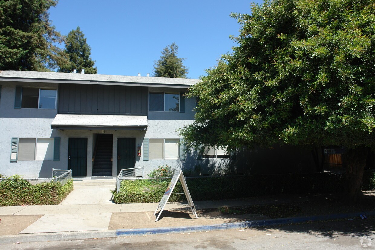 Building Photo - 1157 Carlsbad Dr