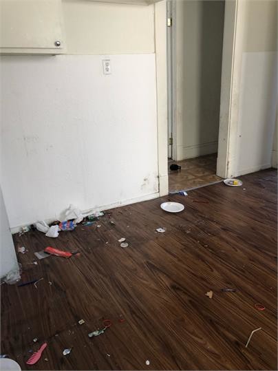 Foto del edificio - 13216 Crennell Ave