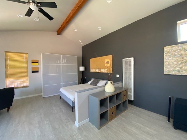 Foto del edificio - 4784 Mount Almagosa Dr