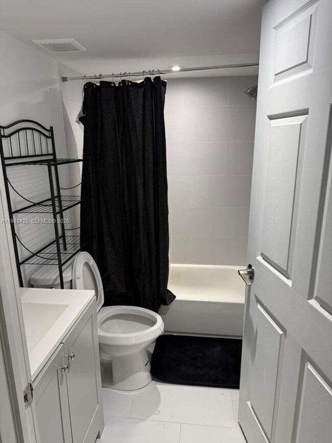 Foto del edificio - 1250 SE 26th St