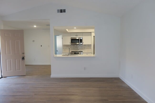 Building Photo - 9607 Aberdeen Way