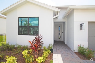 Building Photo - 5729 SE Sky Blue Cir
