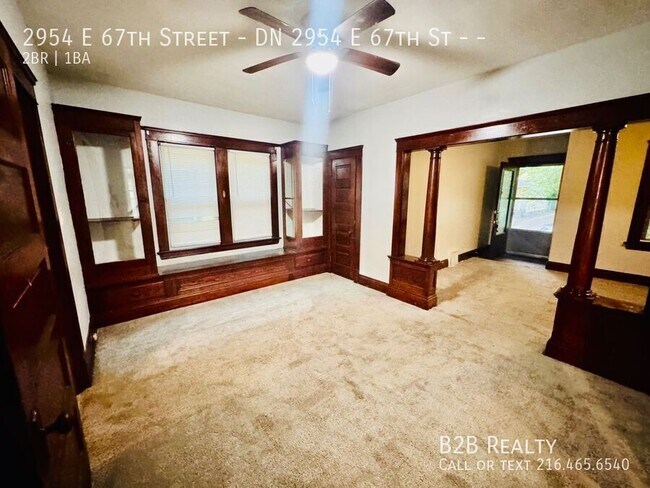 Foto del edificio - 2954 E 67th St