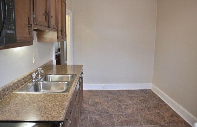 Building Photo - 418-420 Market Street