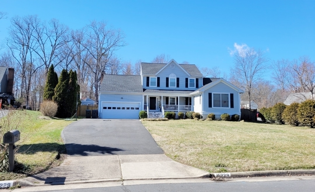 15229 Sovereign Pl, Chantilly, VA 20151 House Rental in Chantilly, VA