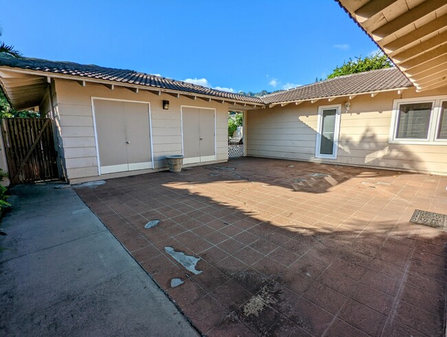 Building Photo - 756 Kumukahi Pl