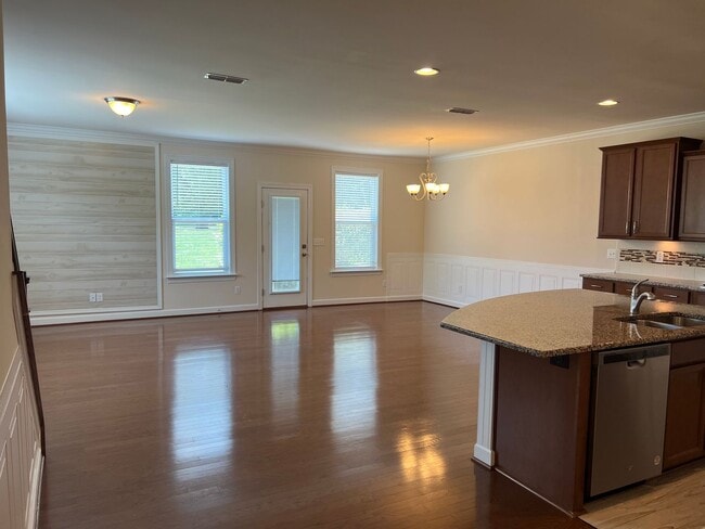 Building Photo - 2401 Pecan Ridge Way