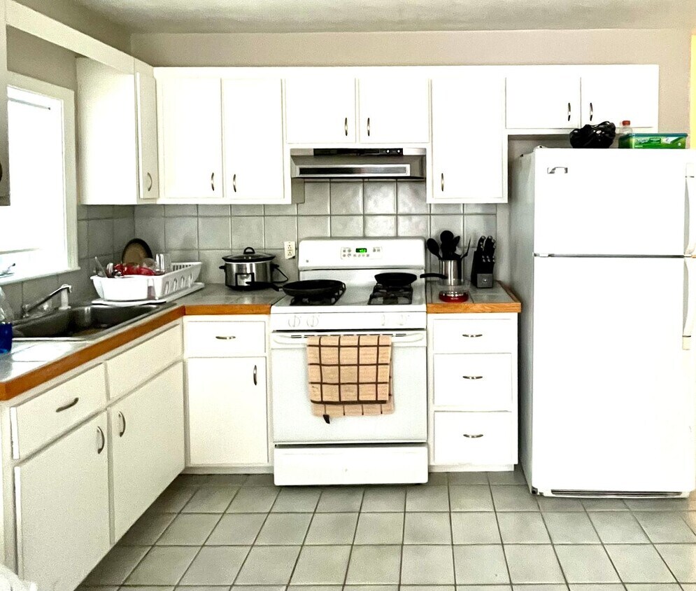 Foto principal - 236 Princeton St