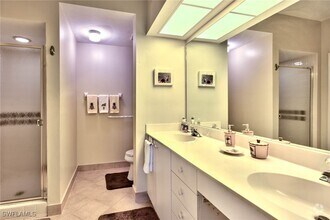 Building Photo - 4200 Sawgrass Point Dr