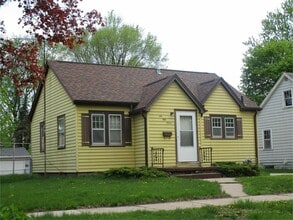 Building Photo - 657 Dawson St