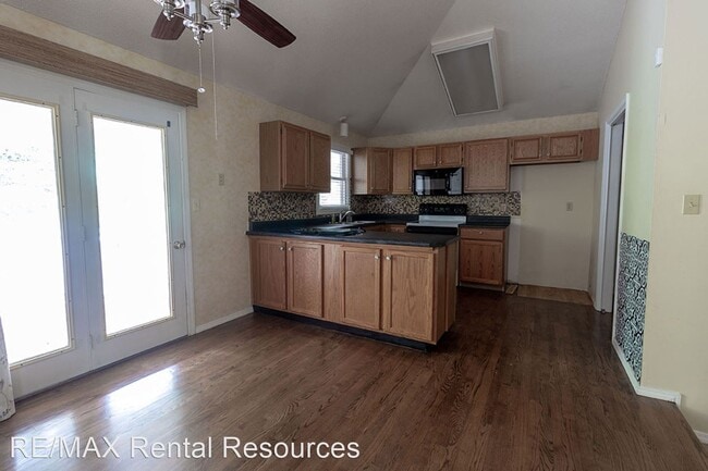 Building Photo - 4 br, 3 bath House - 1511 Kinloch Ct