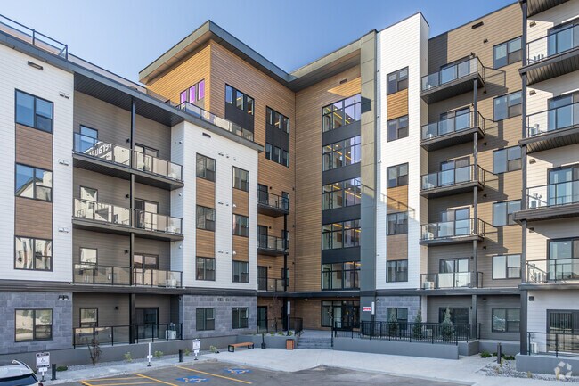 Photo du bâtiment - Vista Apartments at Edgemont