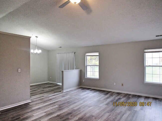 Building Photo - 5512 Wood Hollow Dr, Indpls, IN 46239