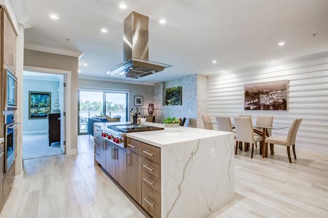Foto principal - 3025 Byron St