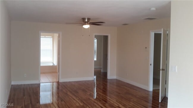 Foto del edificio - 2054 Willow Branch Dr