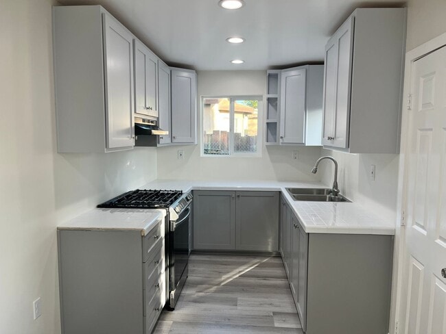 Photo - New Construction 3bd/2ba Single Story in Riverside House