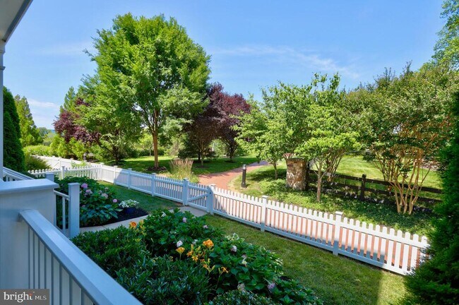 Building Photo - 1412 Musgrove Alley