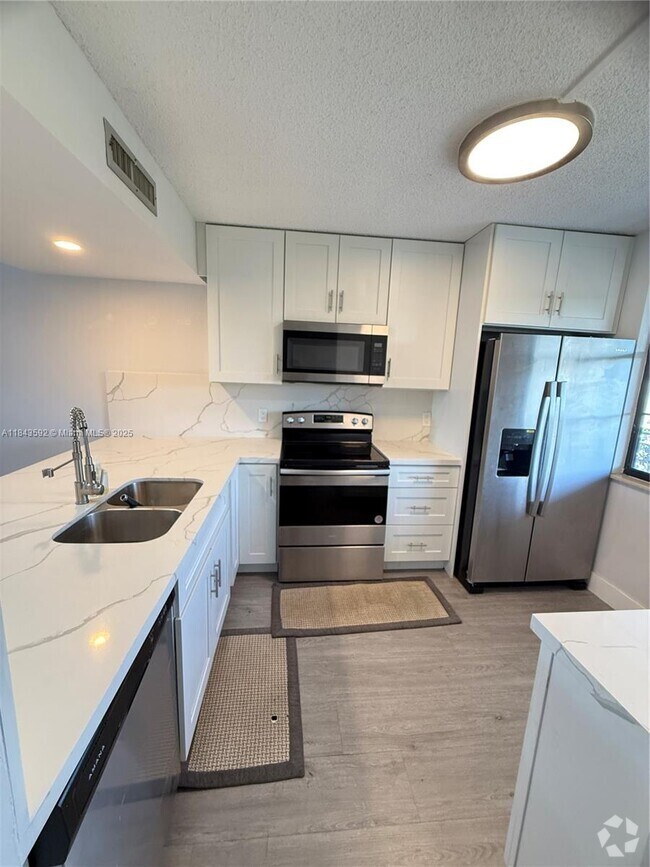 Building Photo - 1508 Whitehall Dr