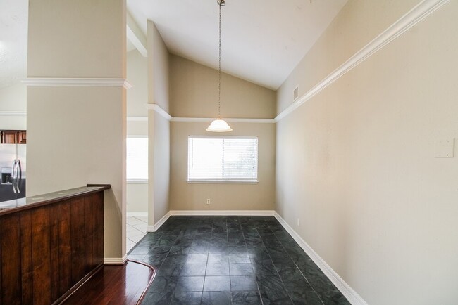 Foto del edificio - 15102 4 Winds Dr