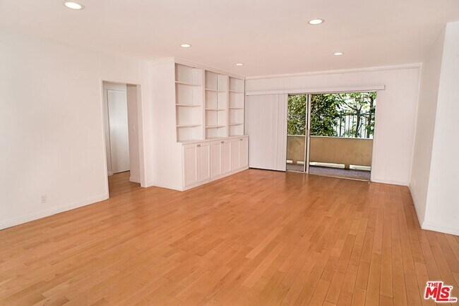 Foto del edificio - 416 N Oakhurst Dr