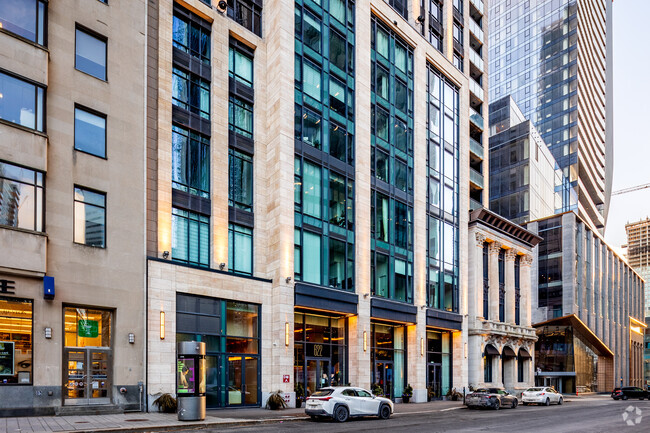 Building Photo - 628 Rue Saint-Jacques