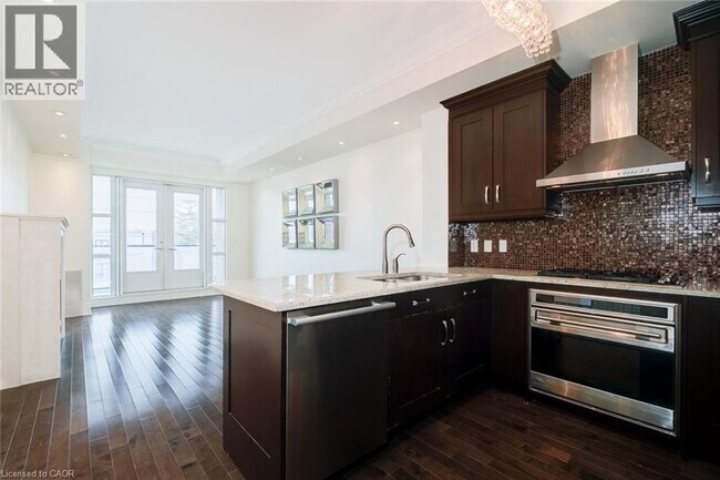 Photo du bâtiment - 1717 Avenue Rd