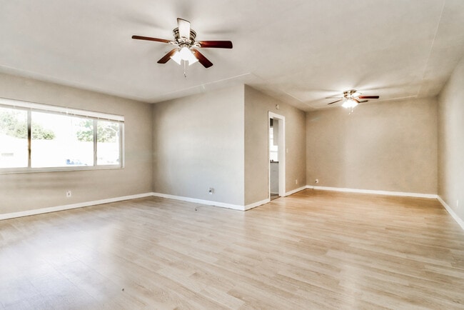 Foto del edificio - 1734 38th Ave N