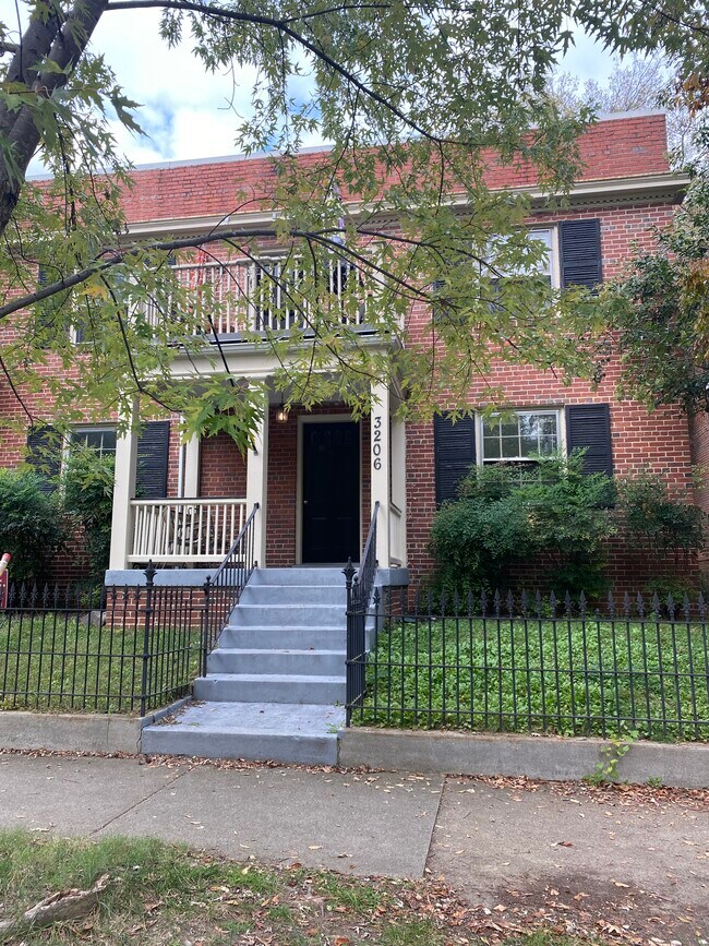 front door - 3206 W Franklin St