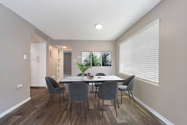 Photo - Bridges at 9 Mile Station Apartments