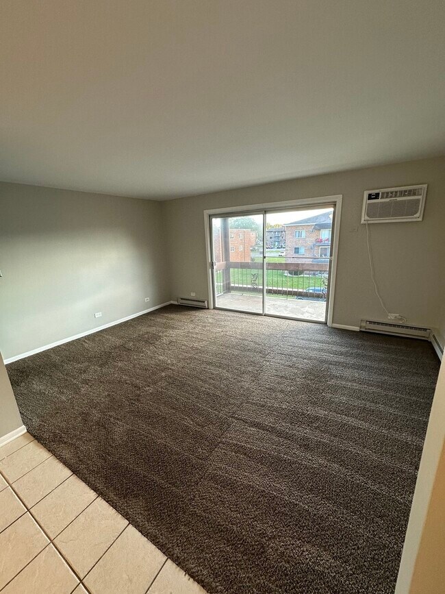 Foto del edificio - 5728 W 128th St