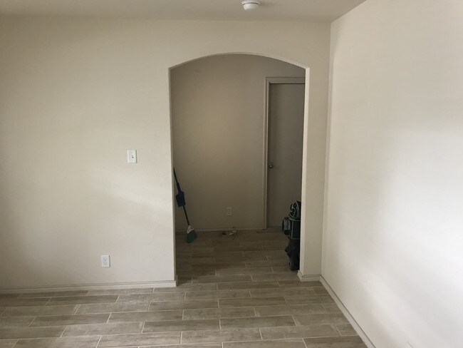Building Photo - 8451 Blackstone Cove