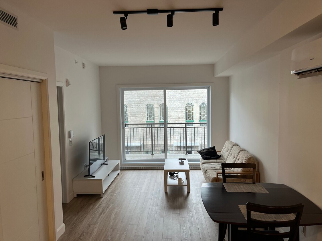 37 Des Cascades Unit 562, Québec, QC G1E 2K1 Condo for Rent in Québec