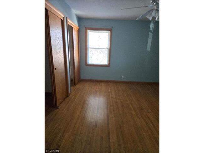 Foto del edificio - 3747 2nd St NE