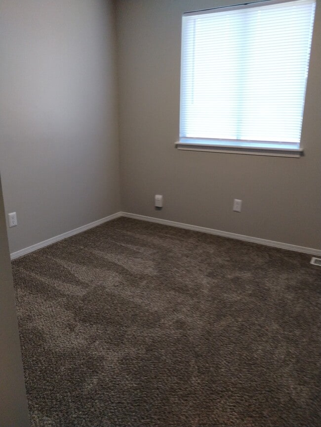 Bedroom1 - Parkview Townhomes