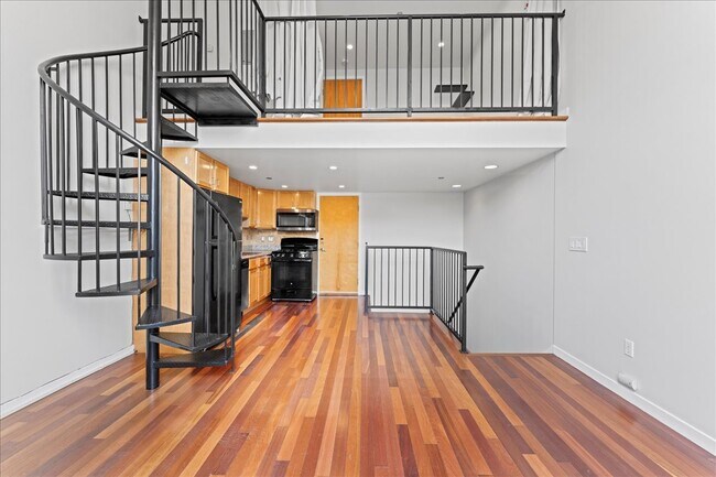 Building Photo - 108 Langton St