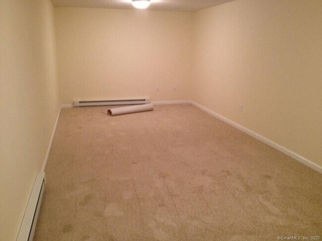 Building Photo - 22 Braeburn Ln