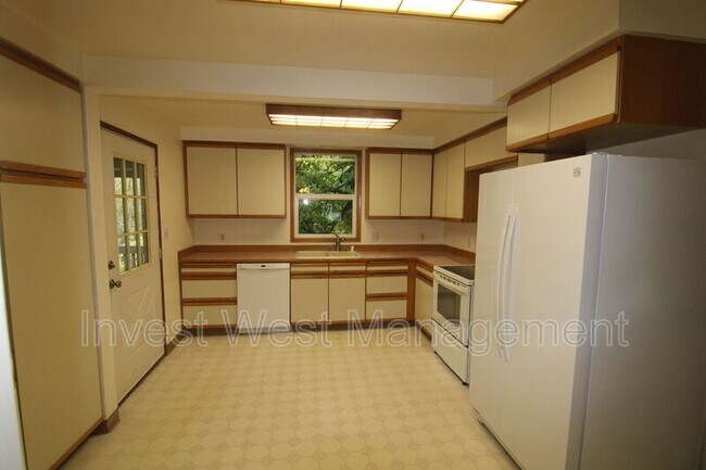 Foto del edificio - 1952 NE 3 Loop