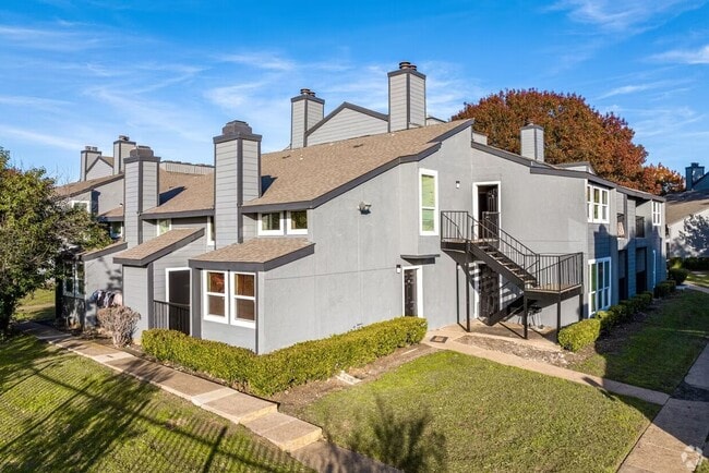 Building Photo - Trinity Meadows 1216