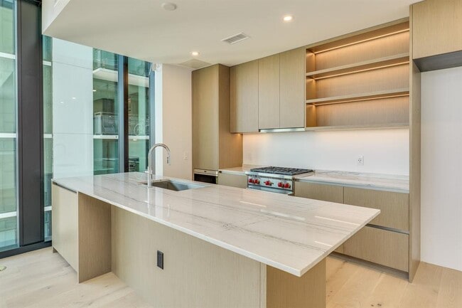 Foto del edificio - 610 Davis St