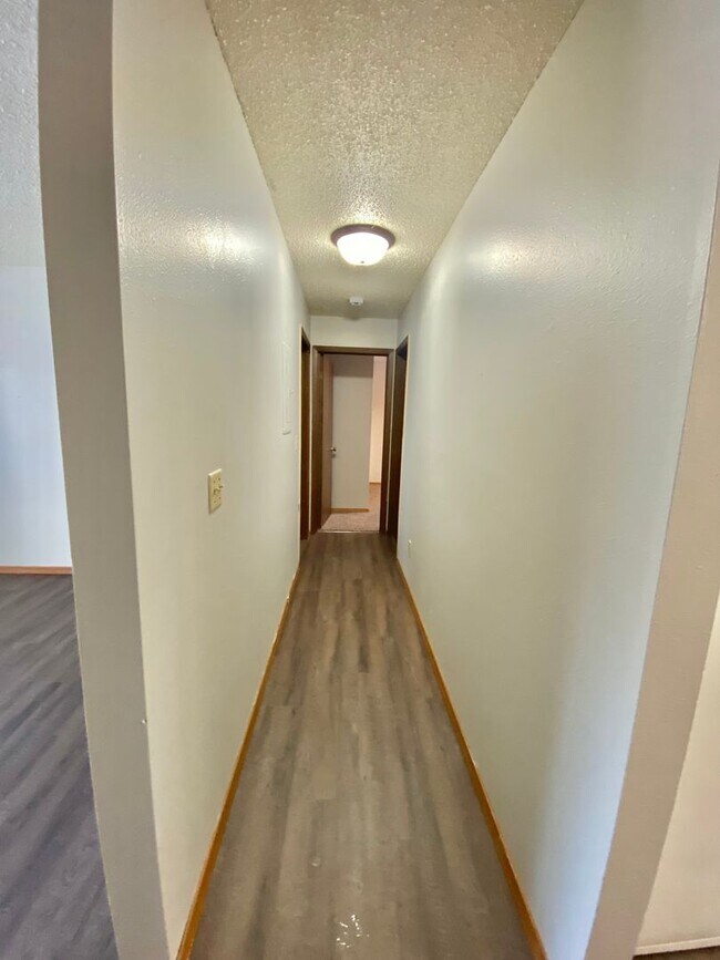 Building Photo - 2917