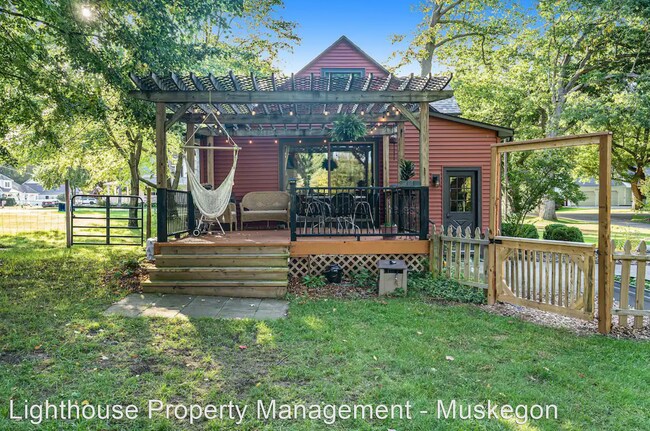 Building Photo - 3 br, 2 bath House - 16230 152nd Avenue