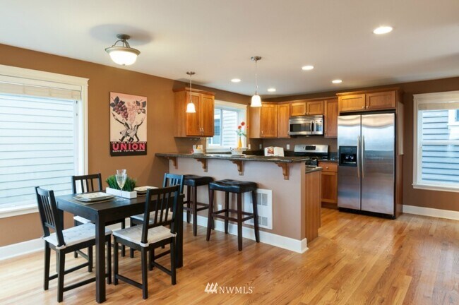 Foto del edificio - 10214 1st Ave NW
