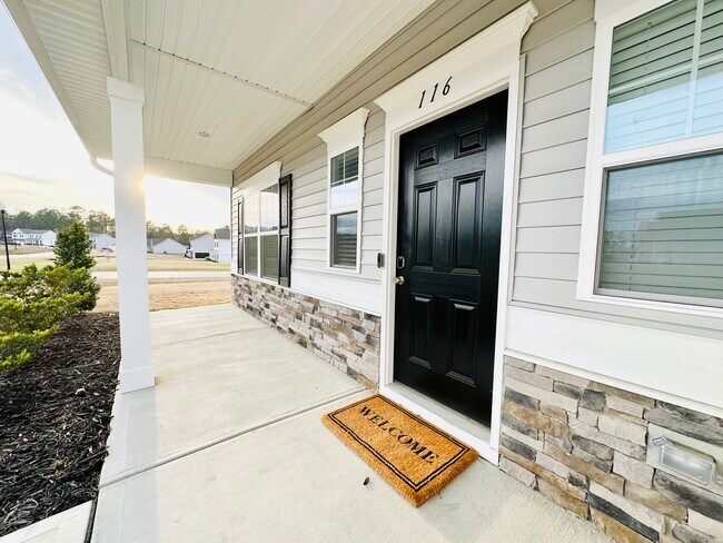 Foto del edificio - 116 Lexington Dr