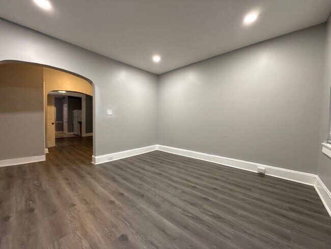 Foto del edificio - Beautiful three - Bedroom Home In Baltimore