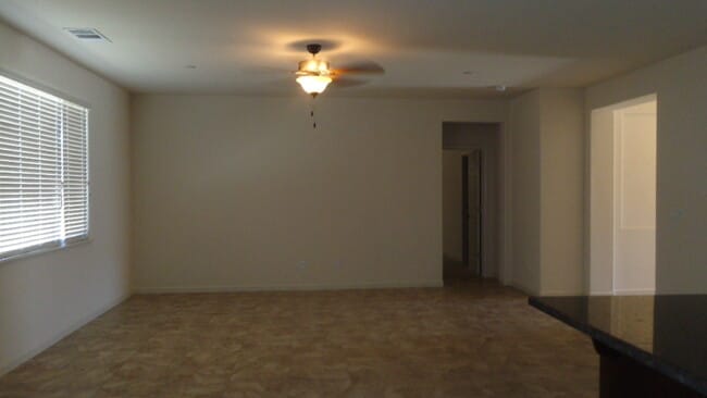 Building Photo - 5536 Summer Land Dr