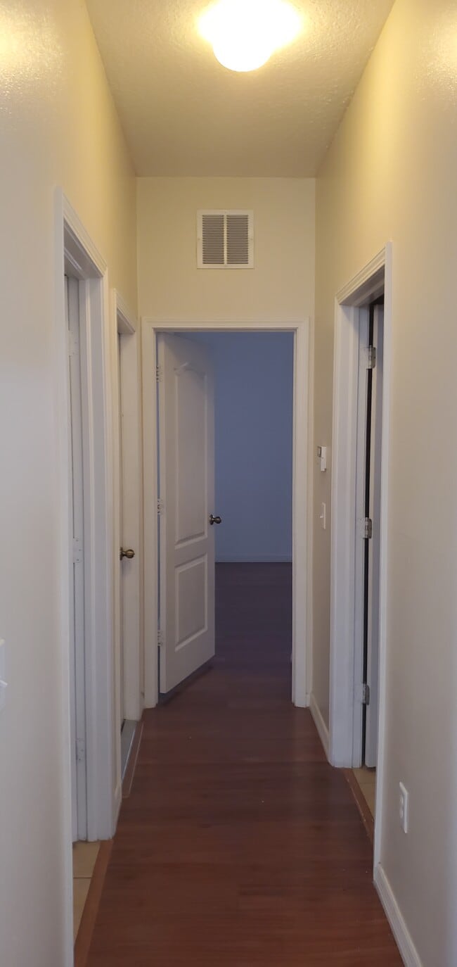 Building Photo - 24745 Siena Dr